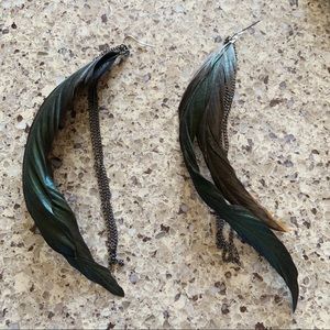 NWOT Long Feather Chain Earrings